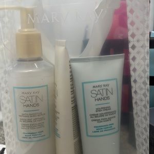 Full size satin hands fragrance free Mary kay
